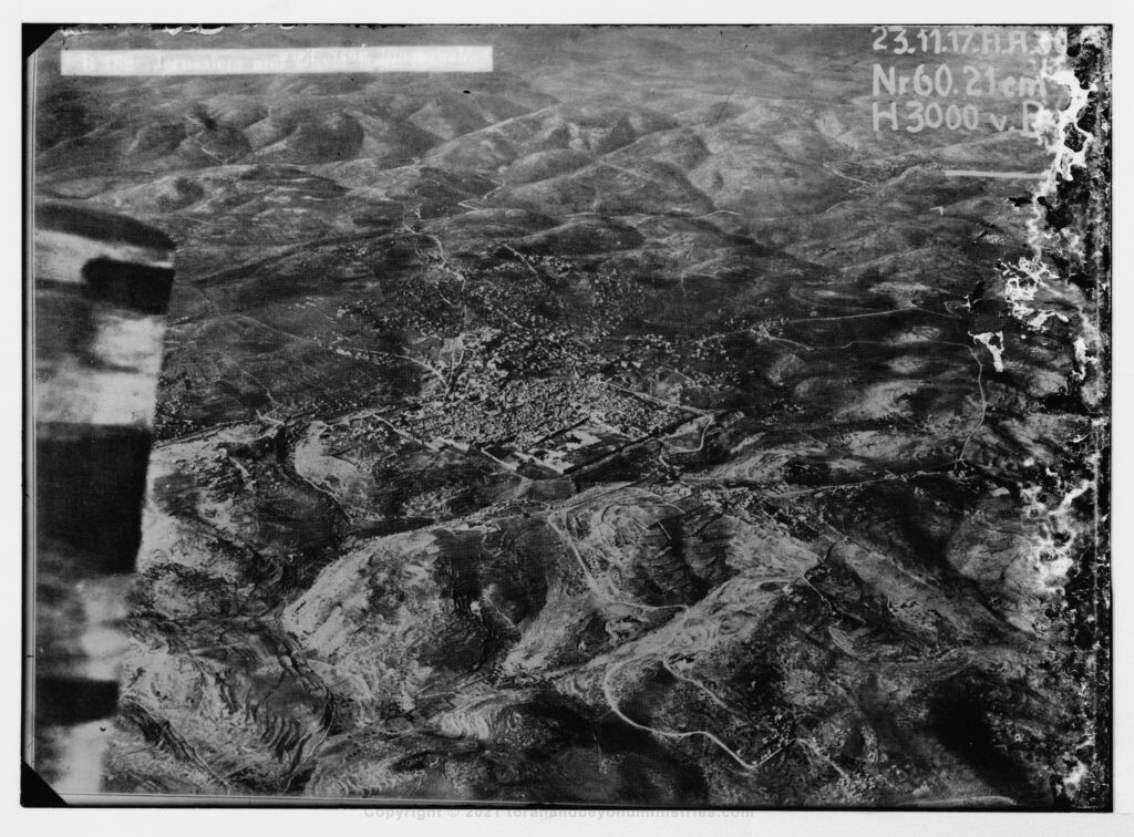 First aerial photographs of Jerusalem 1900 to 1920